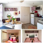 Blue Grass Ranch - Mobilhome Yucca & Jacuzzi * Bischoffsheim