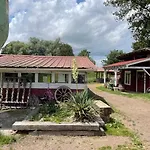 Campeggio Blue Grass Ranch - Mobilhome Yucca & Jacuzzi *