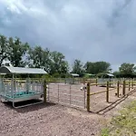 Campeggio Blue Grass Ranch - Mobilhome Yucca & Jacuzzi