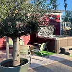 Blue Grass Ranch - Mobilhome Yucca & Jacuzzi *