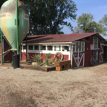 Blue Grass Ranch - Mobilhome Yucca & Jacuzzi Camping