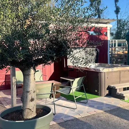 Blue Grass Ranch - Mobilhome Yucca & Jacuzzi *