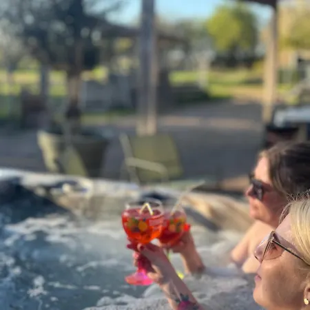 Blue Grass Ranch - Mobilhome Yucca & Jacuzzi Camping *