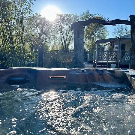 Blue Grass Ranch - Mobilhome Yucca & Jacuzzi Camping *